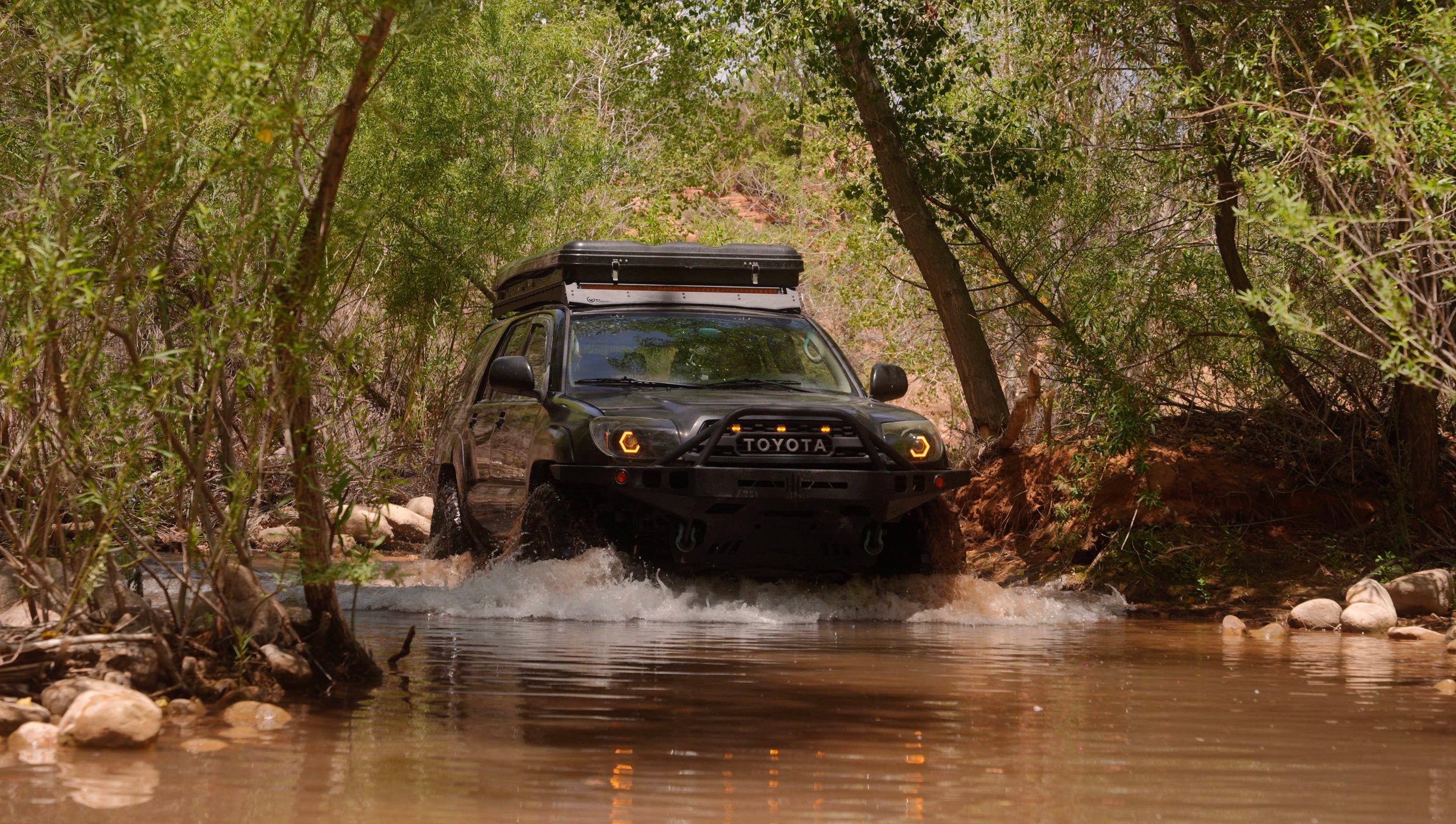 2003-2005 Toyota 4Runner | | Desert Wolf Retrofits