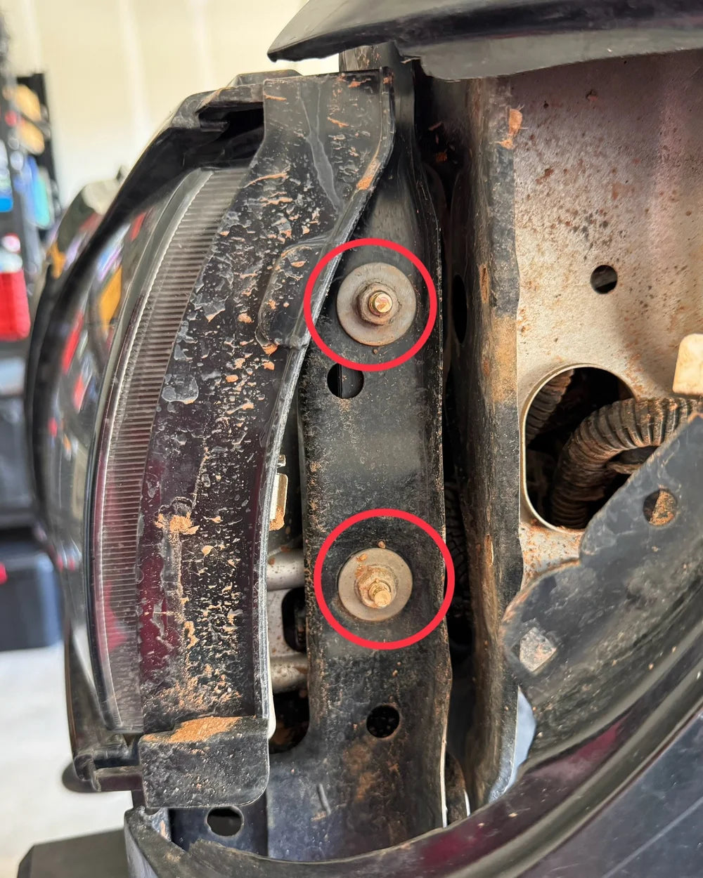 Removing the 10mm nuts